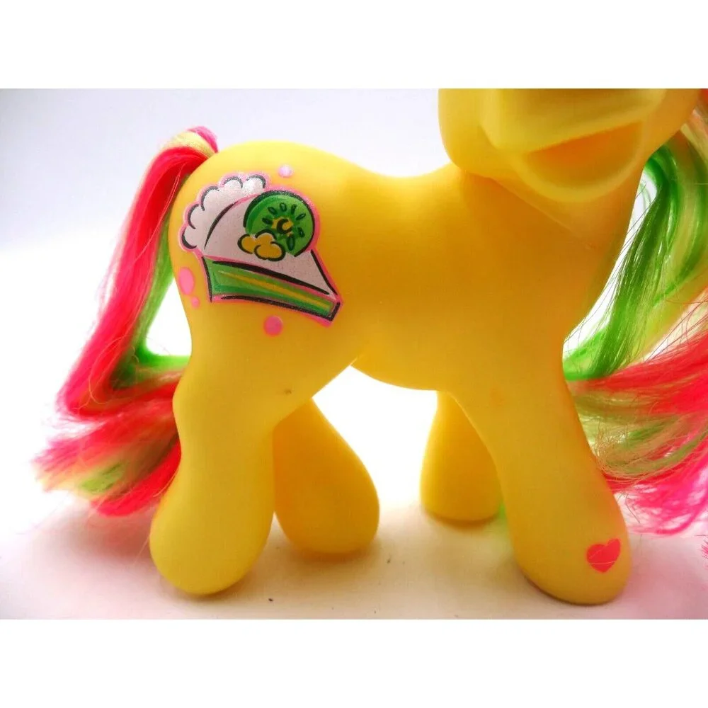 My Little Pony G3 Butterfly‎ Island Dazzle Bright Kiwi Tart with Brush